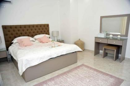 Amazing one Bedroom Apartment in Amman Elwebdah 4 Amman